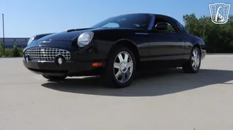 2005 Ford Thunderbird photo 2