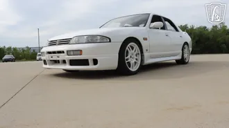 1993 Nissan Skyline photo 2