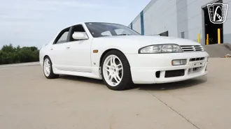 1993 Nissan Skyline photo 6