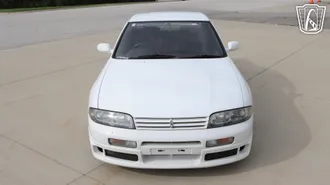 1993 Nissan Skyline photo 7
