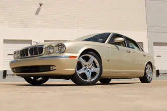 2006 Jaguar XJ8 photo 4