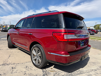 2018 Lincoln Navigator photo 3