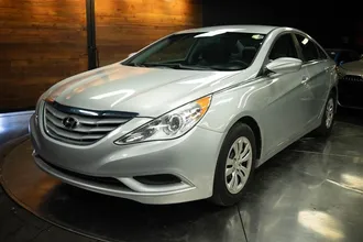 2013 HYUNDAI SONATA photo 2