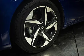2023 HYUNDAI ELANTRA HYBRID photo 3