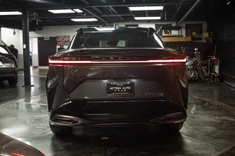 2023 LEXUS RZ photo 6