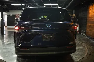 2023 TOYOTA SIENNA photo 6