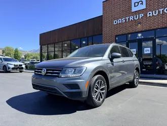 2021 Volkswagen Tiguan photo 3