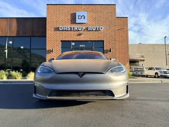 2022 Tesla Model S photo 2