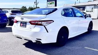 2020 Toyota Camry photo 5