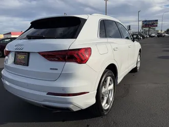 2020 Audi Q3 photo 3