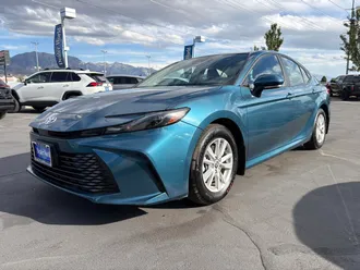 2025 Toyota Camry photo 3