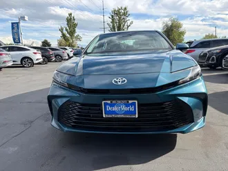2025 Toyota Camry photo 2