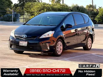 2012 Toyota Prius v Three photo 3