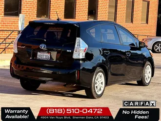 2012 Toyota Prius v Three photo 6