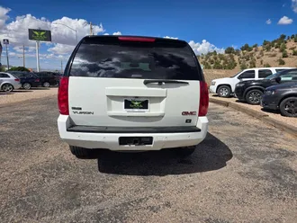 2010 GMC Yukon photo 4