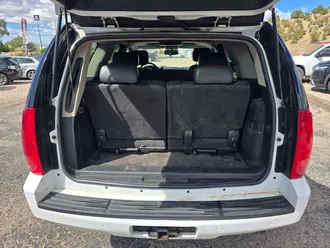 2010 GMC Yukon photo 5