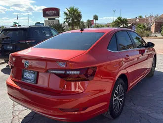 2019 Volkswagen Jetta photo 3