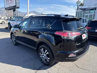 2017 Toyota RAV4 photo 7