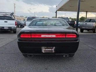 2014 Dodge Challenger photo 4