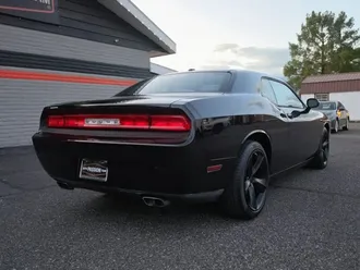 2014 Dodge Challenger photo 5