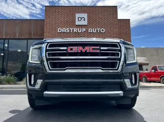 2023 GMC Yukon photo 2