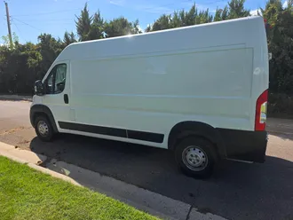 2023 RAM ProMaster Cargo Van photo 3