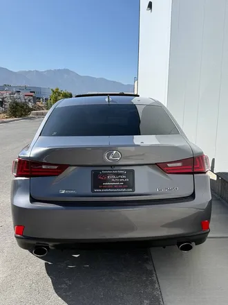 2015 Lexus IS 250 photo 4