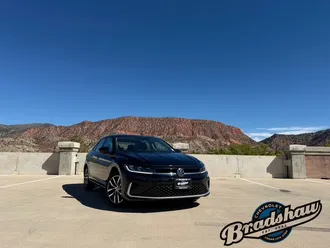 2025 Volkswagen Jetta photo 2