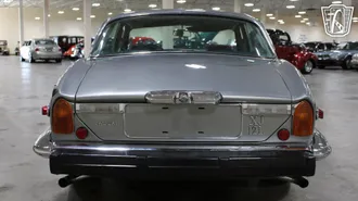 1974 Jaguar XJ12 photo 5