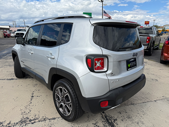 2015 Jeep Renegade photo 3