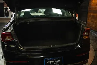 2022 KIA K5 photo 7