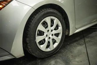 2025 TOYOTA COROLLA photo 3