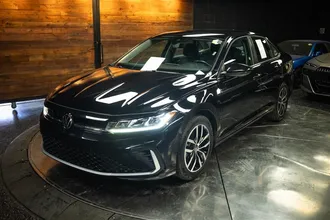 2025 VOLKSWAGEN JETTA photo 2