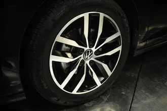 2025 VOLKSWAGEN JETTA photo 3