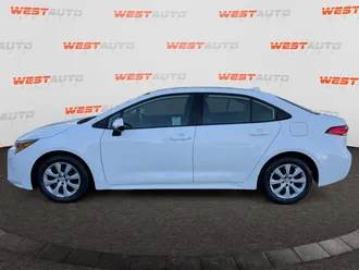 2023 Toyota Corolla photo 2