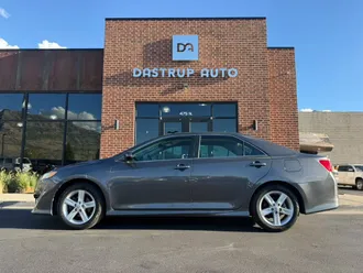 2012 Toyota Camry photo 3