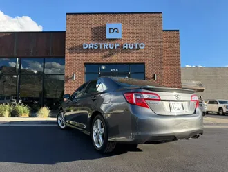 2012 Toyota Camry photo 7