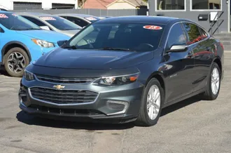 2018 Chevrolet Malibu photo 3