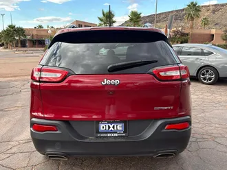 2016 Jeep Cherokee photo 4