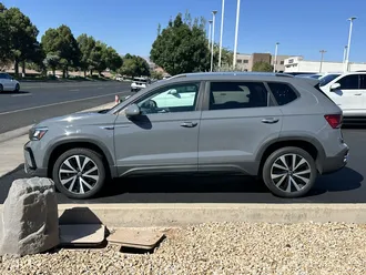 2022 Volkswagen Taos photo 7