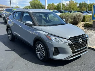 2022 Nissan Kicks photo 2