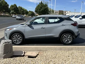 2022 Nissan Kicks photo 7