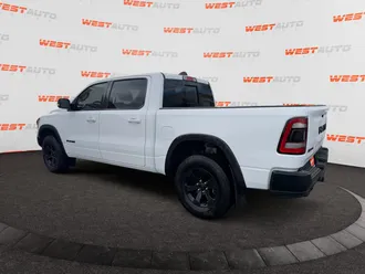 2021 Ram 1500 photo 3