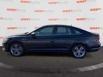 2019 Volkswagen Jetta photo 2