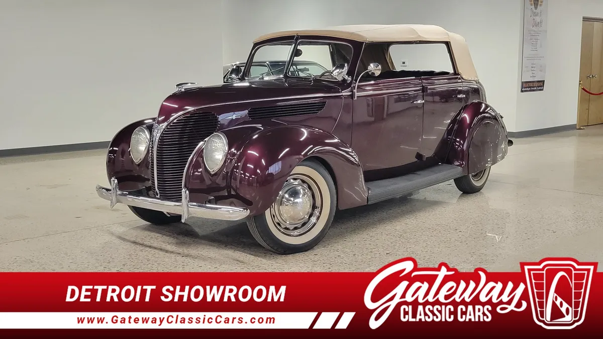 1938 Ford Deluxe Convertible