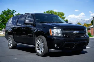 2012 CHEVROLET SUBURBAN photo 3