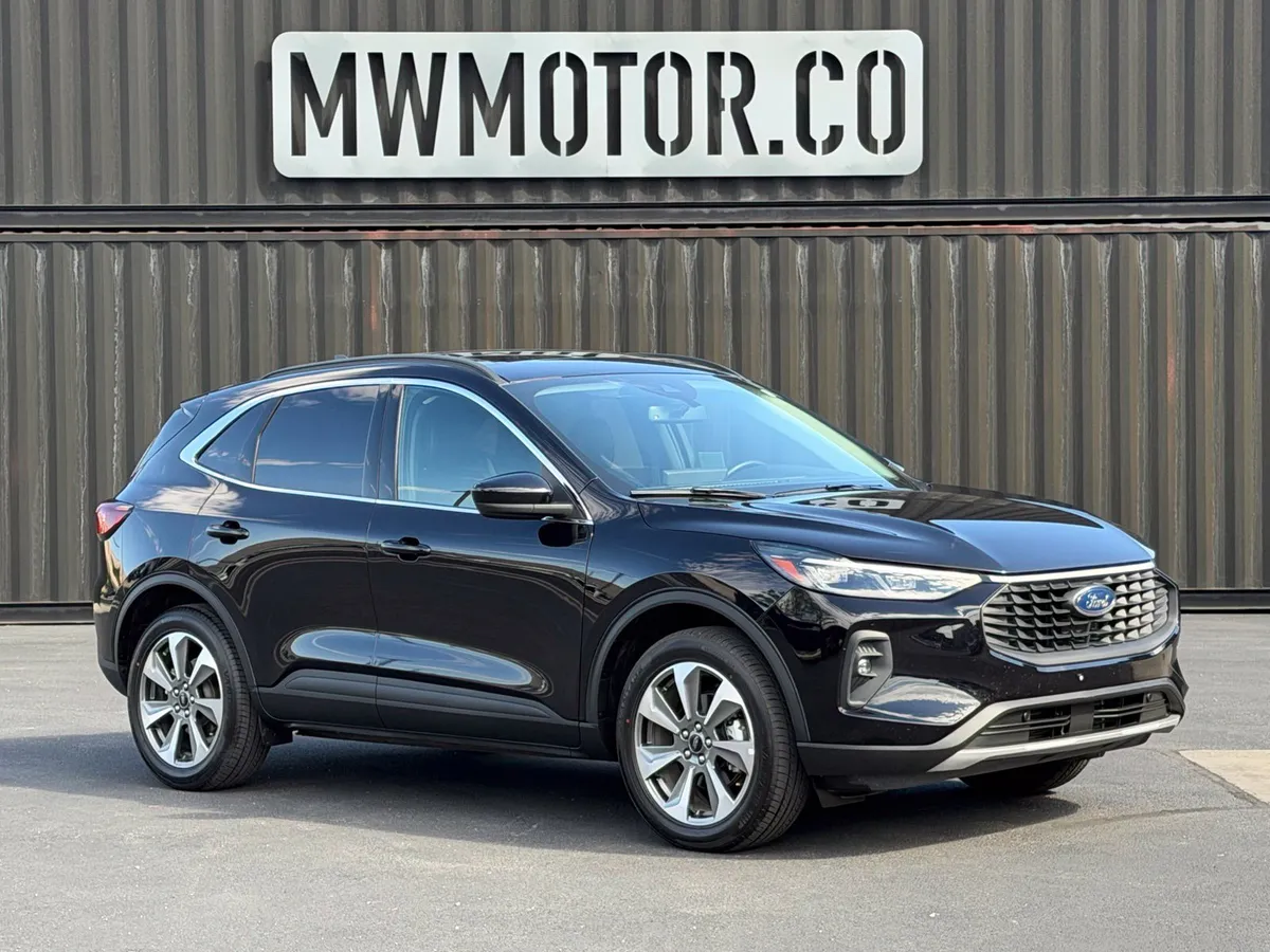 2025 Ford Escape Platinum