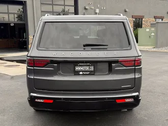 2024 Jeep Wagoneer L photo 6