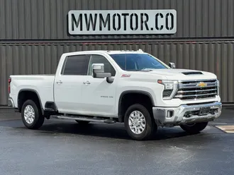 2024 Chevrolet Silverado 3500HD photo 2