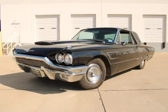 1965 Ford Thunderbird photo 3